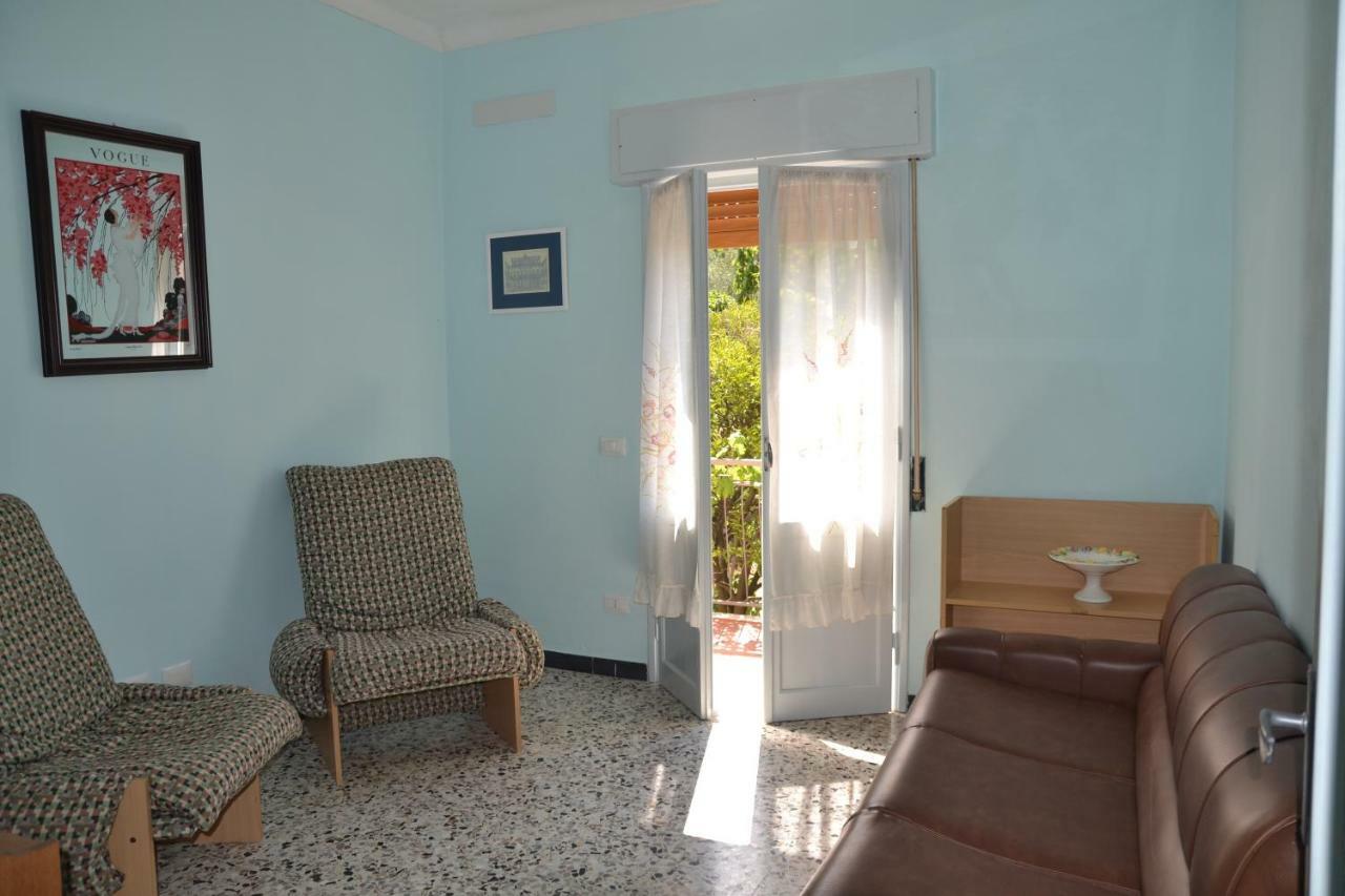 La Casa Del Prussiano Apartman Diano Castello Kültér fotó